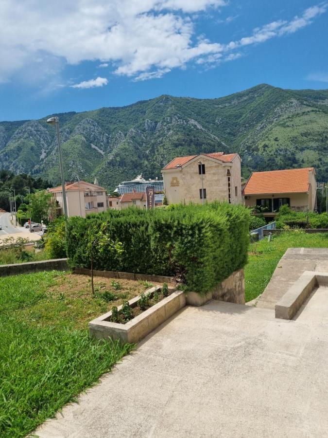 Apartments Marina Котор Екстер'єр фото